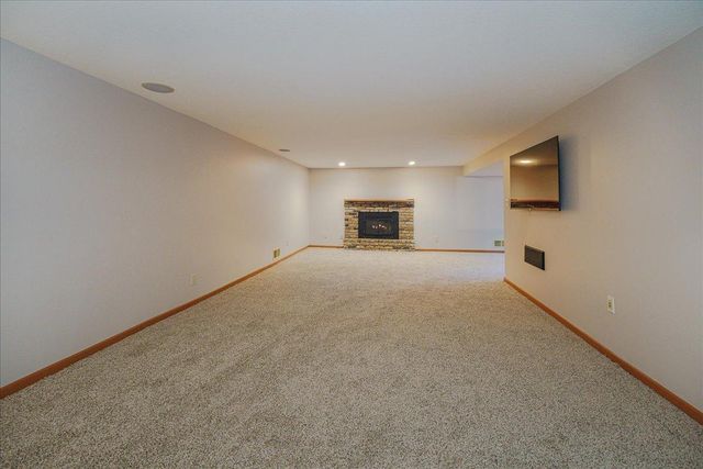 200 Harold Drive, Burnsville, MN 55337