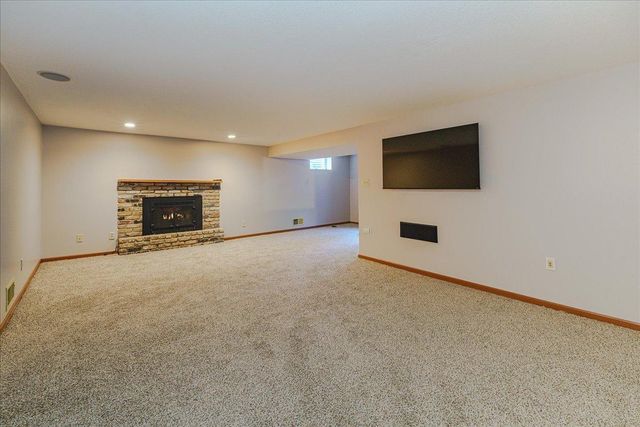 200 Harold Drive, Burnsville, MN 55337