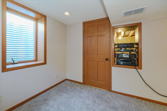 200 Harold Drive, Burnsville, MN 55337