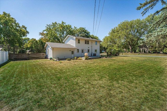 200 Harold Drive, Burnsville, MN 55337