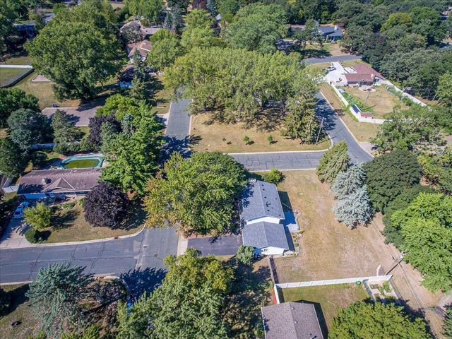 200 Harold Drive, Burnsville, MN 55337