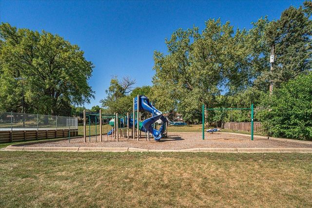200 Harold Drive, Burnsville, MN 55337