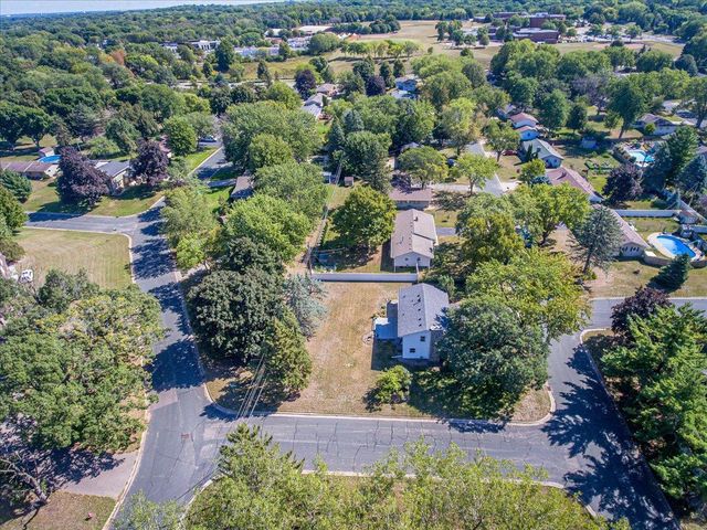 200 Harold Drive, Burnsville, MN 55337