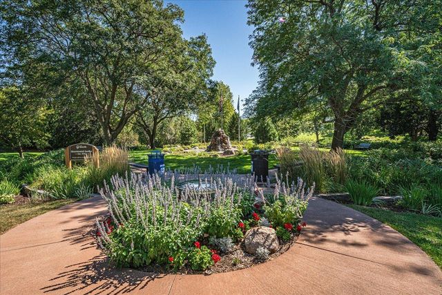 200 Harold Drive, Burnsville, MN 55337