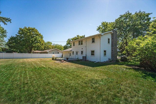 200 Harold Drive, Burnsville, MN 55337
