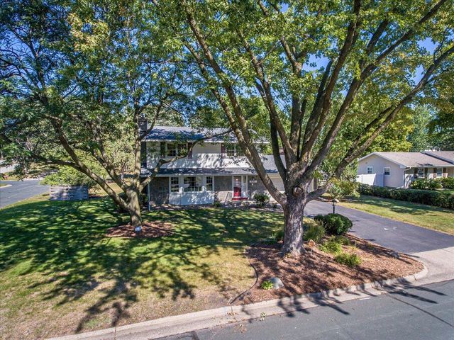 200 Harold Drive, Burnsville, MN 55337