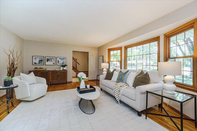 200 Harold Drive, Burnsville, MN 55337