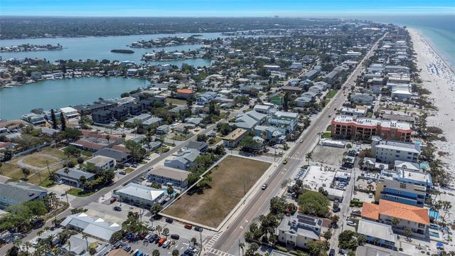 2300 GULF BOULEVARD, Indian Rocks Beach, FL 33785