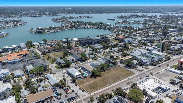 2300 GULF BOULEVARD, Indian Rocks Beach, FL 33785