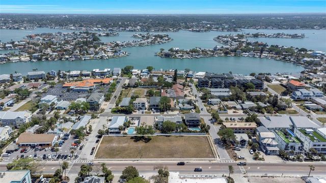 2300 GULF BOULEVARD, Indian Rocks Beach, FL 33785