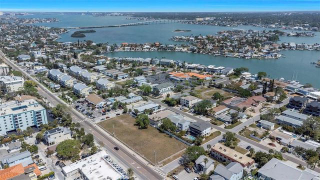 2300 GULF BOULEVARD, Indian Rocks Beach, FL 33785