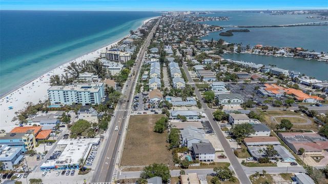 2300 GULF BOULEVARD, Indian Rocks Beach, FL 33785