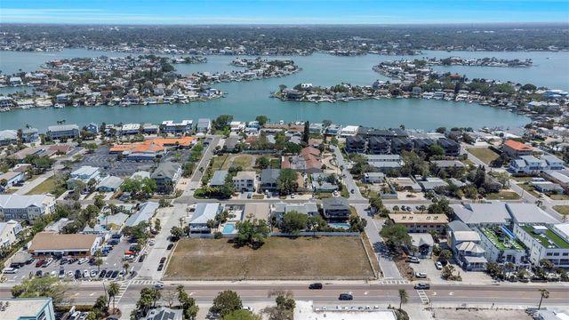 2300 GULF BOULEVARD, Indian Rocks Beach, FL 33785