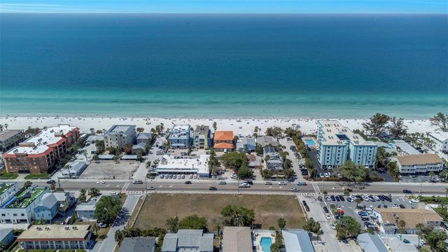 2300 GULF BOULEVARD, Indian Rocks Beach, FL 33785