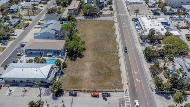 2300 GULF BOULEVARD, Indian Rocks Beach, FL 33785