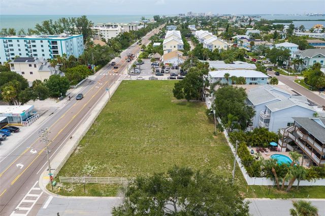 2300 GULF BOULEVARD, Indian Rocks Beach, FL 33785