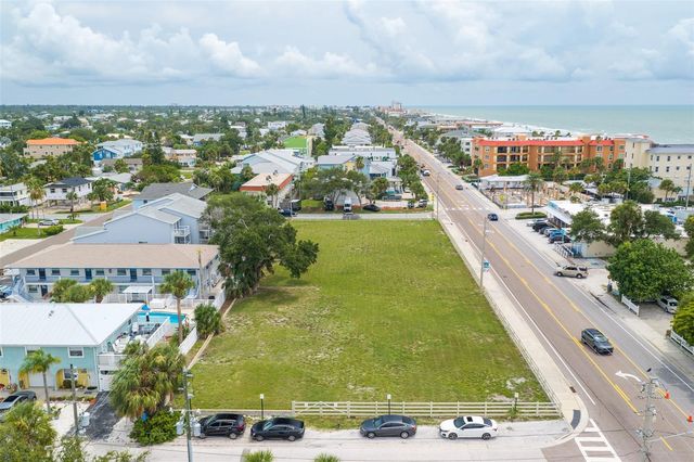 2300 GULF BOULEVARD, Indian Rocks Beach, FL 33785