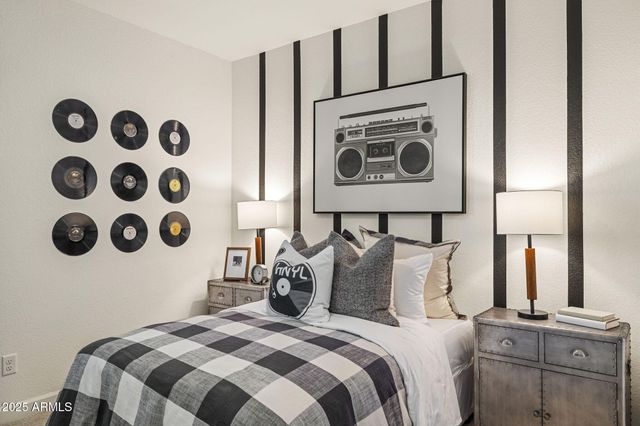 17740 W TURQUOISE Avenue, Waddell, AZ 85355