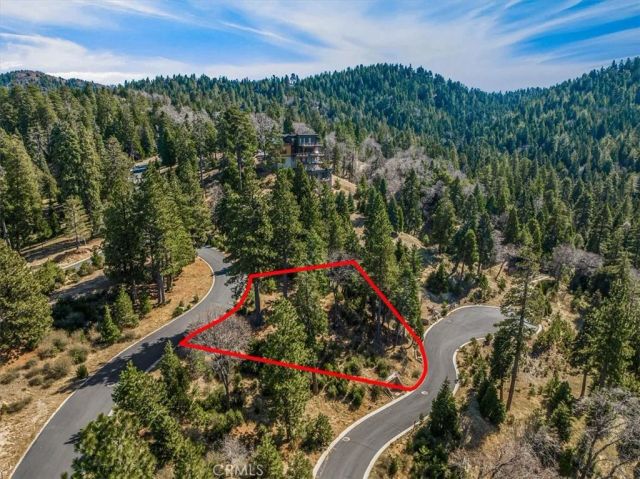 109 MILL POND, Lake Arrowhead, CA 92352