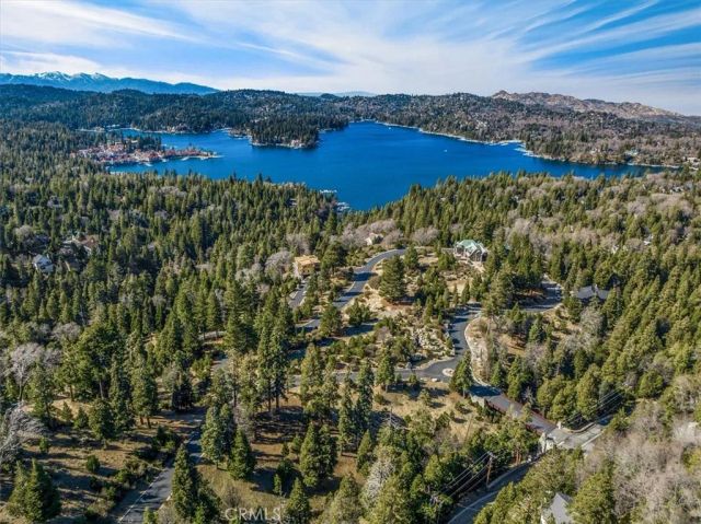 109 MILL POND, Lake Arrowhead, CA 92352