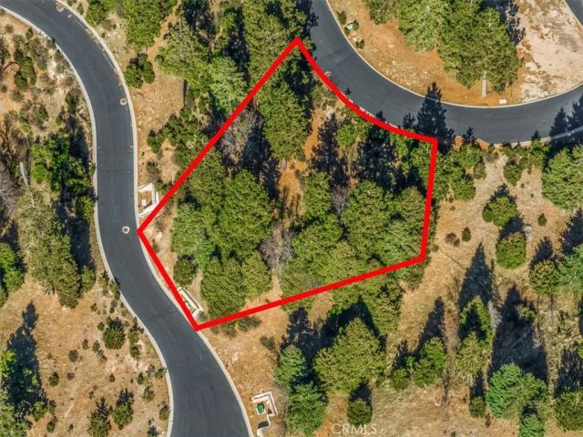 109 MILL POND, Lake Arrowhead, CA 92352