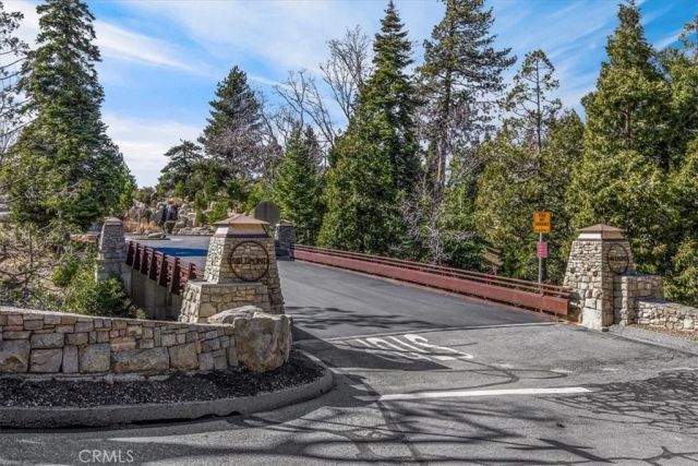 109 MILL POND, Lake Arrowhead, CA 92352