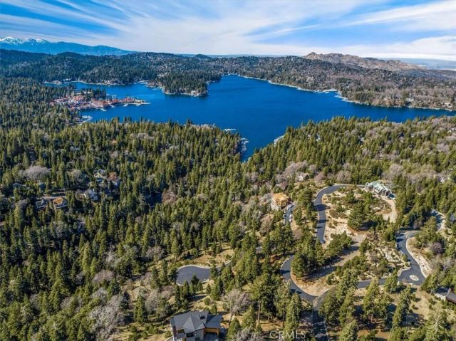 109 MILL POND, Lake Arrowhead, CA 92352