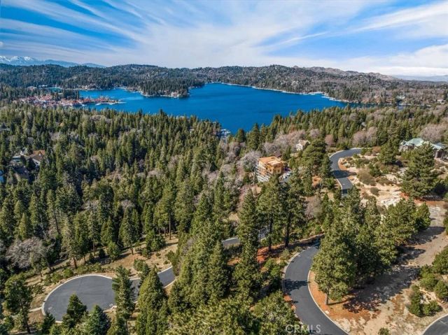 109 MILL POND, Lake Arrowhead, CA 92352