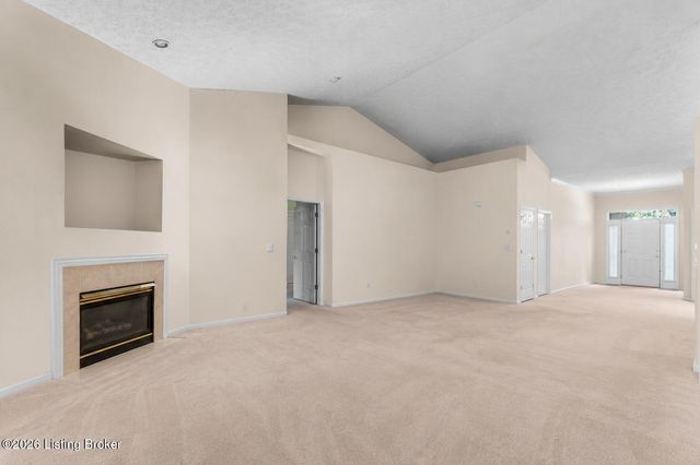 10412 Dove Chase Cir, Louisville, KY 40299
