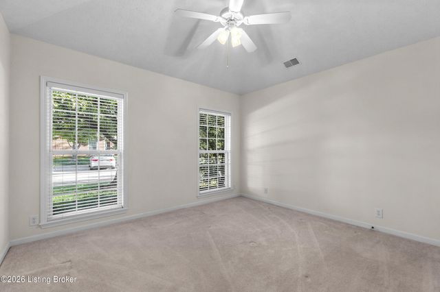 10412 Dove Chase Cir, Louisville, KY 40299