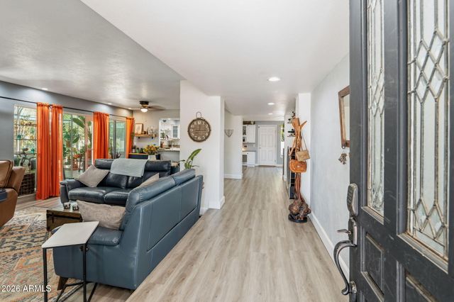 12801 N 15TH Avenue, Phoenix, AZ 85029