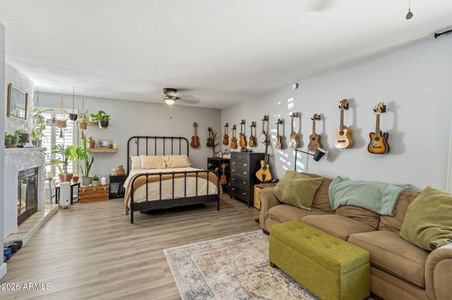 12801 N 15TH Avenue, Phoenix, AZ 85029