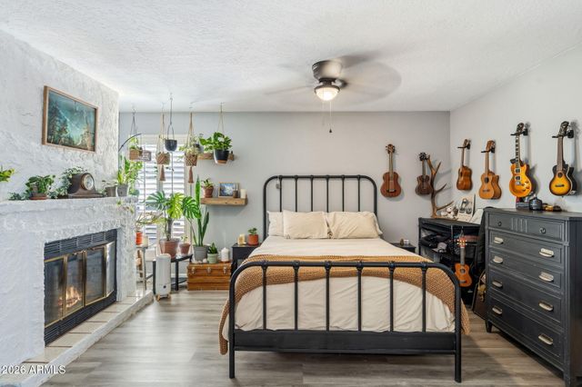 12801 N 15TH Avenue, Phoenix, AZ 85029
