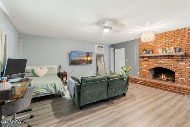 12801 N 15TH Avenue, Phoenix, AZ 85029