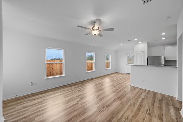 14621 Wahlbergs WAY, Elgin, TX 78621