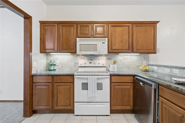 16104 Vintage Court, Edmond, OK 73013