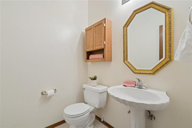 16104 Vintage Court, Edmond, OK 73013