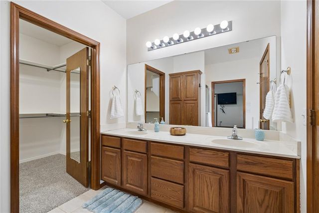 16104 Vintage Court, Edmond, OK 73013