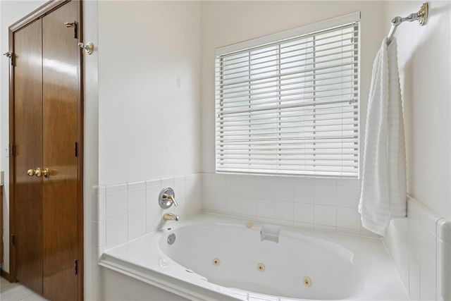 16104 Vintage Court, Edmond, OK 73013