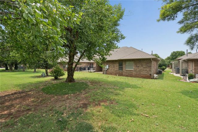 16104 Vintage Court, Edmond, OK 73013