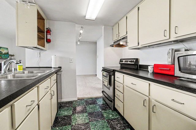 804 Cliffs Drive 205 F, Ypsilanti, MI 48198