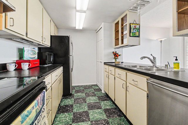 804 Cliffs Drive 205 F, Ypsilanti, MI 48198
