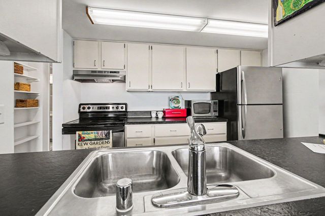 804 Cliffs Drive 205 F, Ypsilanti, MI 48198