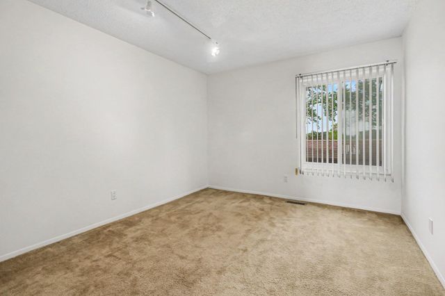 804 Cliffs Drive 205 F, Ypsilanti, MI 48198