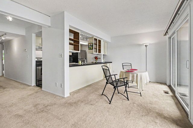 804 Cliffs Drive 205 F, Ypsilanti, MI 48198
