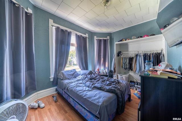 609 W ARMSTRONG Avenue, Peoria, IL 61606