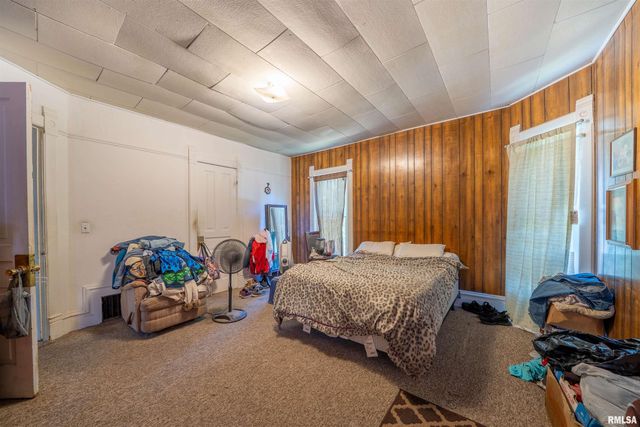 609 W ARMSTRONG Avenue, Peoria, IL 61606