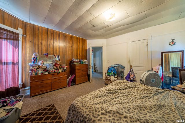 609 W ARMSTRONG Avenue, Peoria, IL 61606