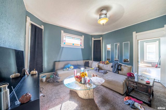 609 W ARMSTRONG Avenue, Peoria, IL 61606