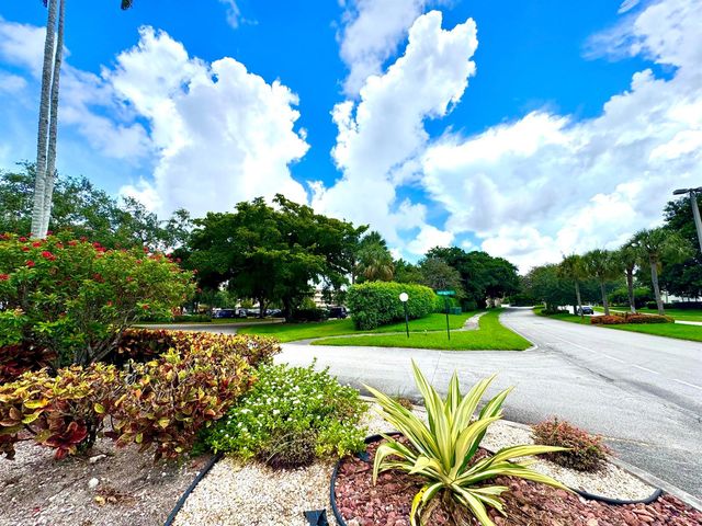 4401 Martinique Court G2, Coconut Creek, FL 33066